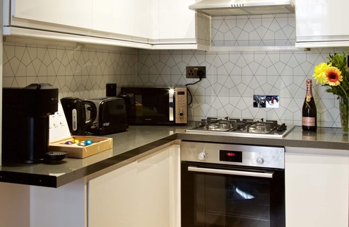 Pimlico Apartment | Luxury two Bedroom Apartment Minutes From Victoria Station!
