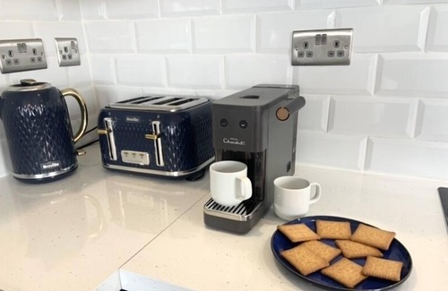 Leeds City Center Apartment | Luxury two doubled bed apartment Heart of Leeds city centre headrow