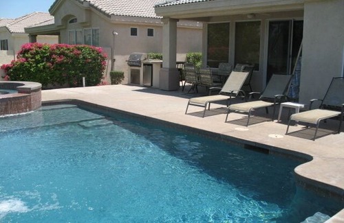 Orange Beach East Apartment | Luxury Updated HUGE 4/3 Corner Unit, Caribe Resort!