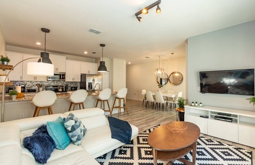 Davenport House | Luxury Vacation Home at Champions Gate near to Disney Orlando