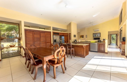 Esterillos House | Luxury Vacation Home with Pool in Private Setting Across From Playa Esterillos