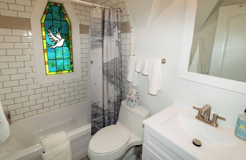 Lake Geneva House | Luxury vacation rental, just 1 block from downtown Lake Geneva!