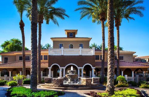 North Scottsdale Apartment | Luxury Vacation Rentals by Meridian CondoResorts