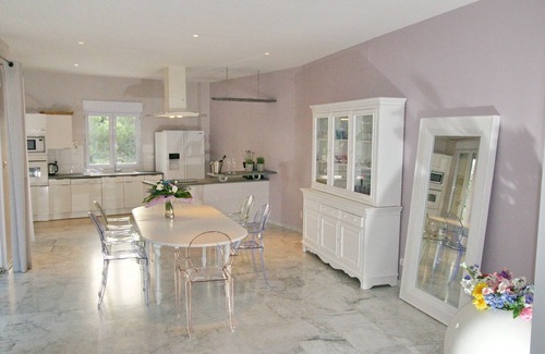 Connaux Villa | Luxury Villa 180m² with Swimming Pool, Jacuzzi & Panoramic View - Gard Provence
