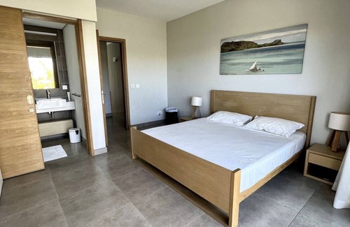 Mont Choisy Villa | Luxury Villa - 2 minutes walk to the beach