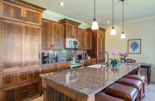 Poipu Villa | LUXURY VILLA - 3BR/3BA with Pool & A/C - Short Walk to Beaches