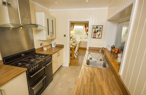 Cemaes Bay Cottage | Luxury Villa Cottage with Hot Tub Jacuzzi and stunning uninterrupted sea views!
