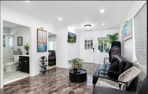 Downey Villa | LUXURY VILLA Estate Oasis