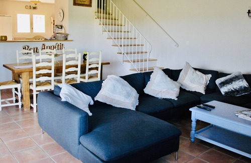 Durban-Corbieres Villa | Luxury villa for eight with pool, air conditioning and amazing views!