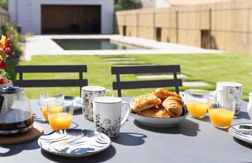 Les Sables d'Olonne Villa | Luxury villa with pool