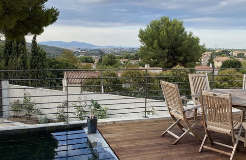 Septemes-les-Vallons House | Luxury villa, panoramic view of the harbor of Marseille