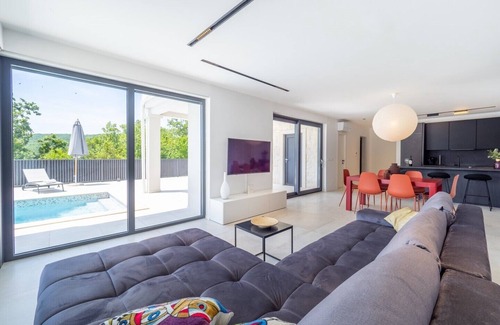 Risika Villa | Luxury Villa Greta heated pool 40m2 bbq family