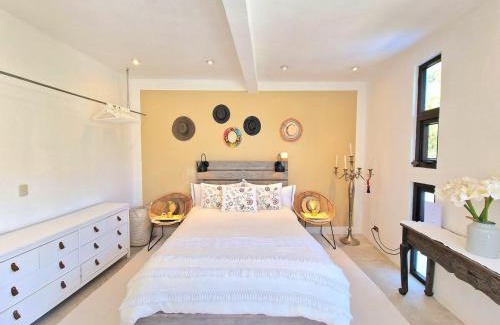 Santa Cruz La Laguna Villa | Luxury Villa de Lalo Rooftop Lake View Nature 1min walk Beach-Brandnew