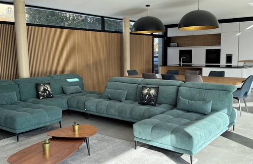 Perols Villa | Luxury villa heated pool jacuzzi sauna