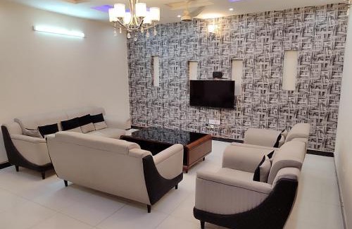 Islamabad Villa | Luxury Villa in Islamabad Margala Hills view