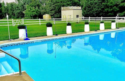 Chester Villa | LUXURY VILLA IN KENT ISLAND-SLEEPS 10-12