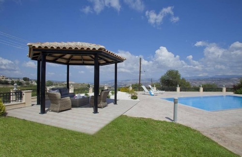 Stroumpi Villa | Luxury Villa in Stroumbi Paphos Cyprus