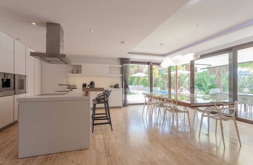 Tossa de Mar Villa | Luxury villa in Tossa de Mar near the beach with heated swimming pool. Golfcar