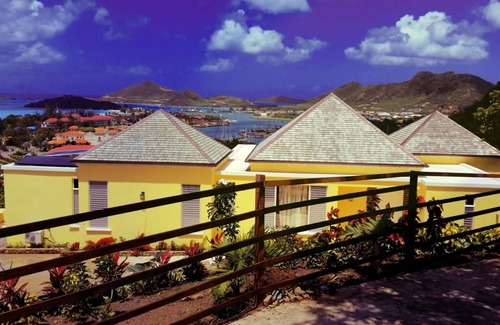 Jolly Harbour Villa | luxury villa, infinity pool, breathtaking ocean view, near beaches