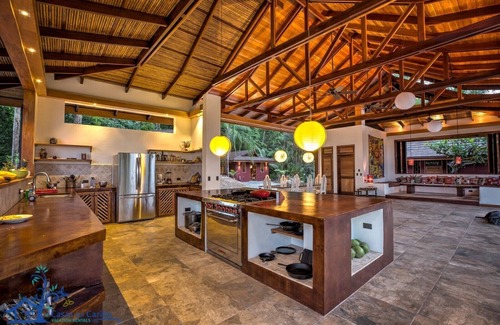 Punta Uva Villa | Luxury Villa Macaw Pool House with Ocean Views