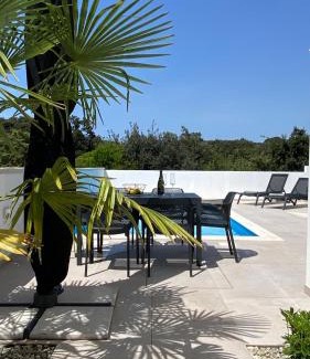 Kolan Villa | Luxury Villa Mandre - Pool & Roof-Top Sun Terrace with Sea View - NEW!