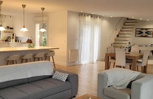 Aussonne Villa | Luxury villa near Meet and Airbus
