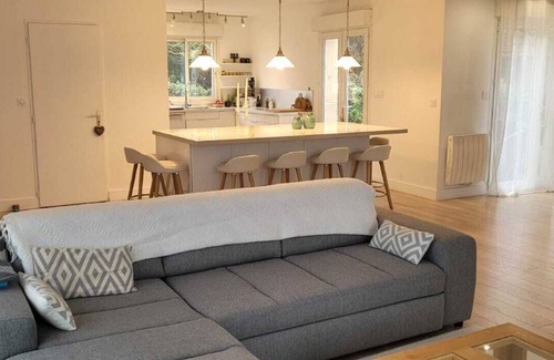 Aussonne Villa | Luxury villa near Meet and Airbus