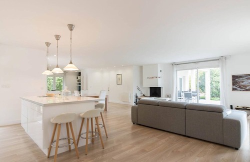 Aussonne House | Luxury villa near the airport and Airbus
