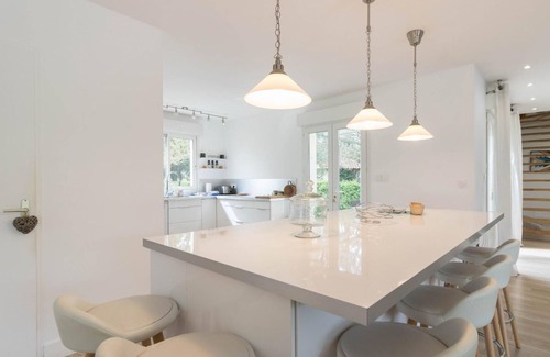Aussonne House | Luxury villa near the airport and Airbus