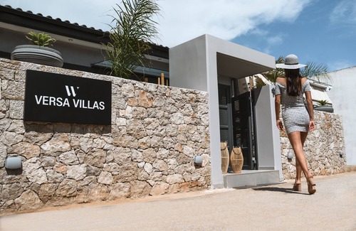 Preveza Villa | Luxury villa of 65 sq.m with shared pool.