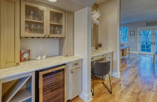 Salida House | Luxury Villa on the South Arkansas River, Salida