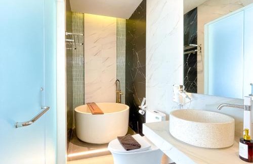 Banjarasri Villa | Luxury Villa pemandangan sawah - fulton Regatta 3BR