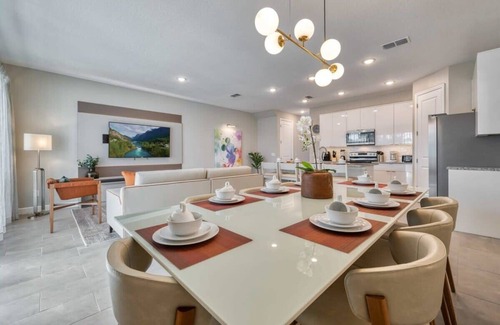 West Kissimmee House | Luxury Villa Private Pool, Ideal for Families!