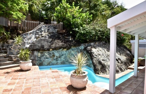 Peterborg Villa | Luxury Villa Rental on Magen's Bay with Stunning Views