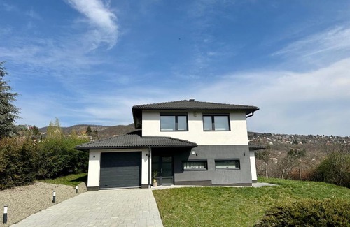 Szentendrei Apartment | Luxury Villa Rosemary with free parking in Szentendre
