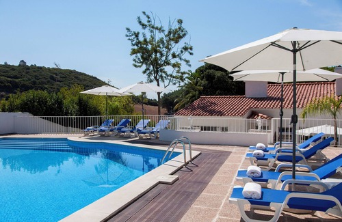 Santana Villa | Luxury Villa, Sesimbra. Amazing natural chlorine pool. Garden Near the sea