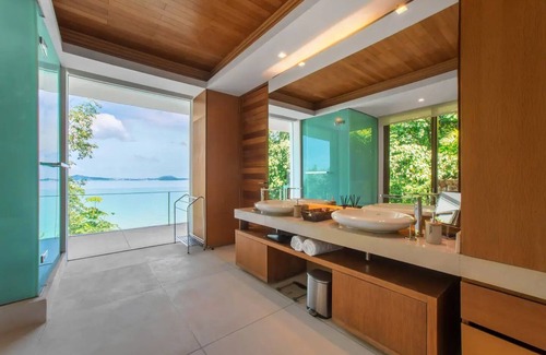 Talat Nuea Villa | Luxury Villa Skyfall Phuket