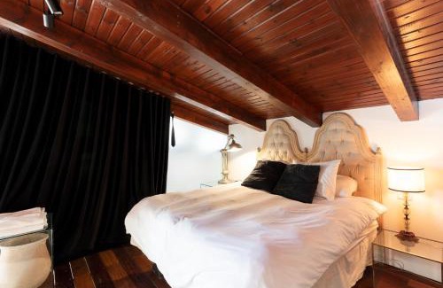 Neve Tzedek House | Luxury Villa Steps from the Beach in Neve Tzedek