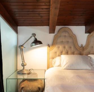Neve Tzedek House | Luxury Villa Steps from the Beach in Neve Tzedek