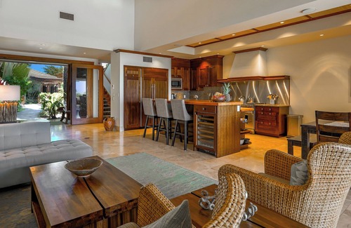 Waikoloa House | Luxury Villa Steps to Ocean w/3+ Bedroom Sleeps 8
