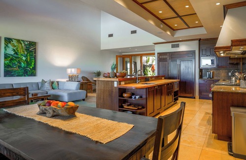 Waikoloa House | Luxury Villa Steps to Ocean w/3+ Bedroom Sleeps 8