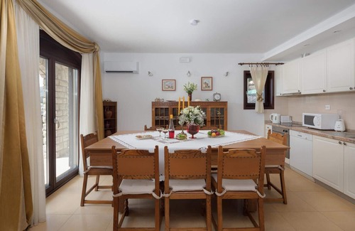 Trogir Villa | Luxury villa, Trogir - Ciovo, directly by the sea, heated pool, max. 12 pers.(+2)