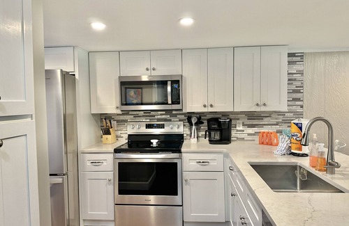 Hilton Head Island Condo | LUXURY VILLA WITH WITH POOL,NEAR BEACH, COASTAL VIBES ON HILTON HEAD