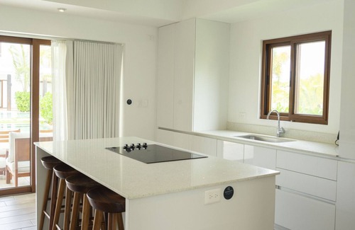 Monterrico Villa | Luxury Villa w/Jacuzzi & breakfast included