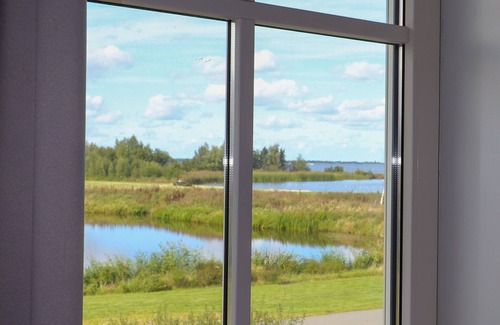 Delfstrahuizen Villa | Luxury villa with sauna and jacuzzi at the lake