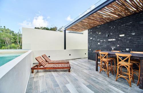 Tulum Villa | Luxury Villa with 2 Pools, Open Terraces and Sun Deck