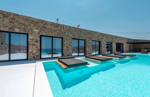 Ftelia Villa | Luxury villa with 5 bedrooms, private pool and sea views