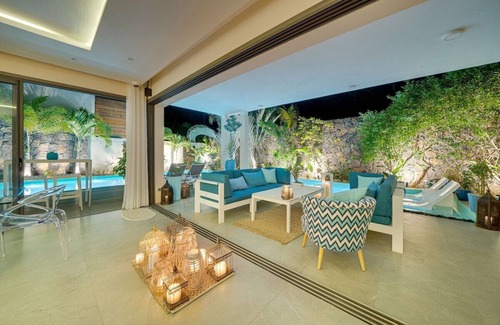 Grand-Baie Villa | Luxury Villa with Heated Pool, Jacuzzi & Exotic Garden