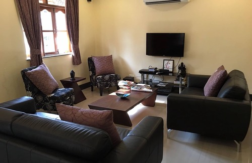 Benaulim Villa | Luxury Villa with Large Swimming Pool, close to beach. Taj Exotica nearby.