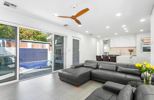 Fremantle Villa | LUXURY VILLA WITH POOL IN CENTRAL FREMANTLE